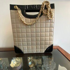 Chanel Tote with Bar Chain